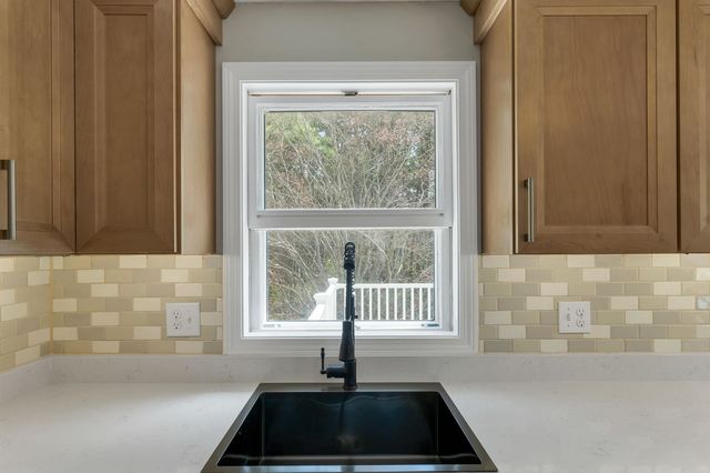 26 Packard Drive, Merrimack, NH 03054
