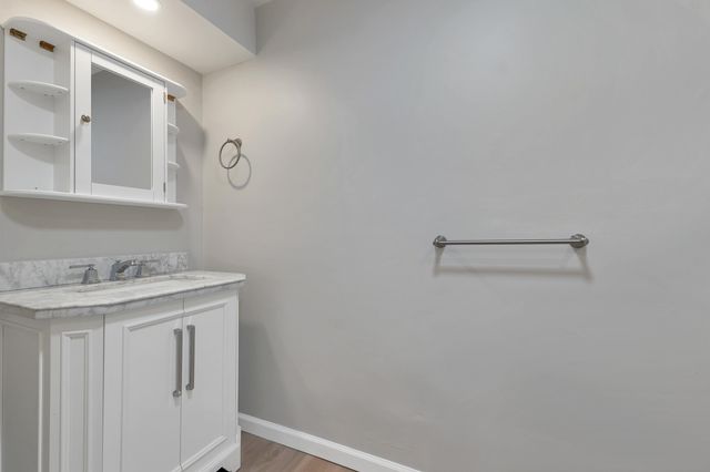 26 Packard Drive, Merrimack, NH 03054
