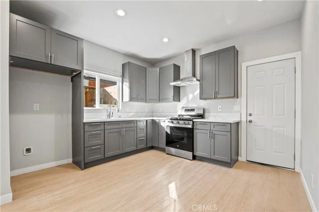 1584 W Wakefield Avenue B, Anaheim, CA 92802