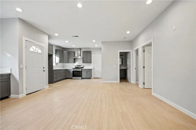 1584 W Wakefield Avenue B, Anaheim, CA 92802