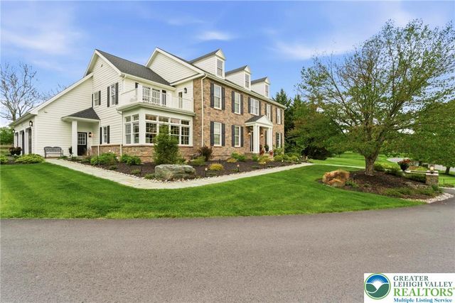 1866 Obriens Court, Lower Saucon Twp, PA 18015