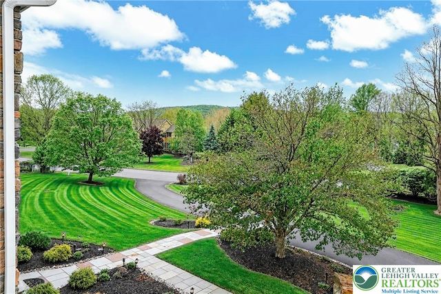 1866 Obriens Court, Lower Saucon Twp, PA 18015