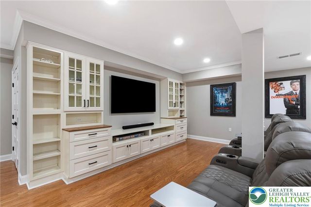 1866 Obriens Court, Lower Saucon Twp, PA 18015