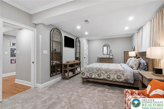 1866 Obriens Court, Lower Saucon Twp, PA 18015