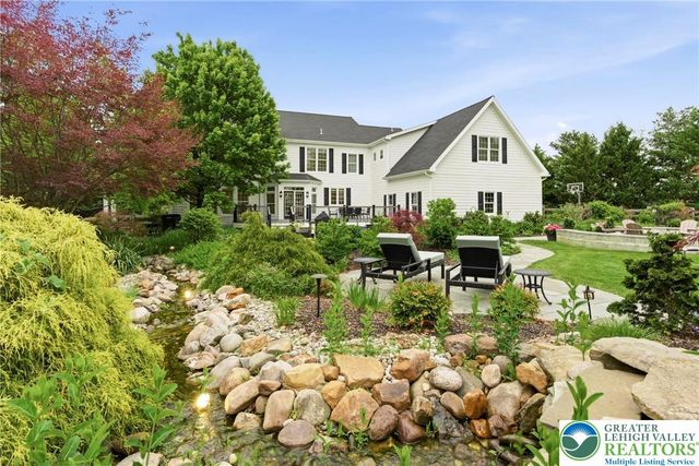 1866 Obriens Court, Lower Saucon Twp, PA 18015