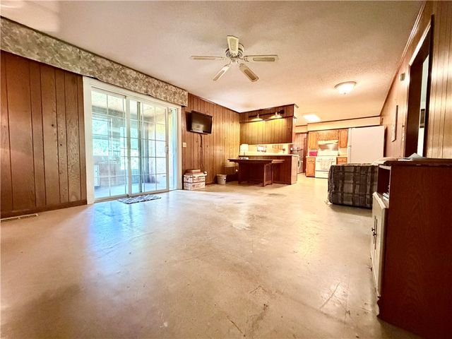 1309 Old Hwy 124, Russellville, AR 72802