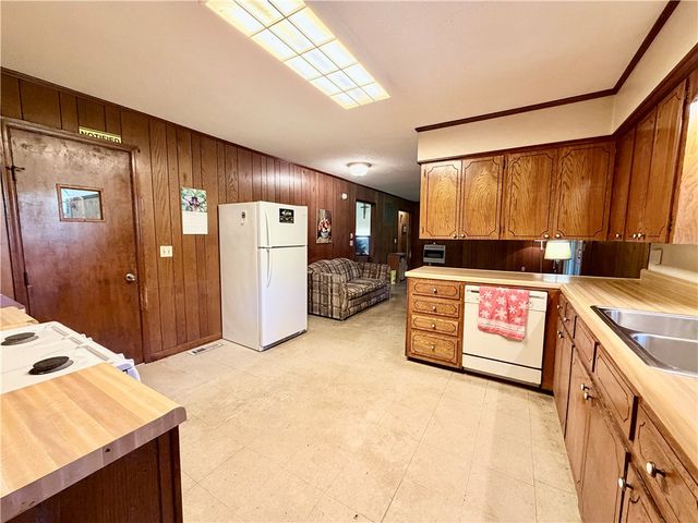 1309 Old Hwy 124, Russellville, AR 72802