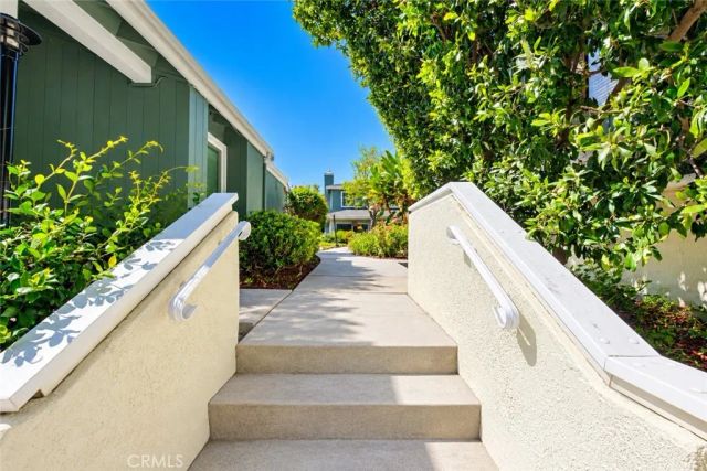 3421 Timber Lake 42, Costa Mesa, CA 92626