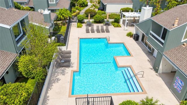 3421 Timber Lake 42, Costa Mesa, CA 92626