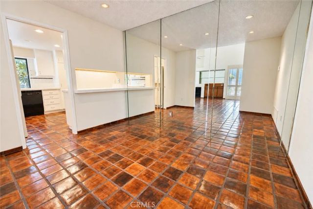 3421 Timber Lake 42, Costa Mesa, CA 92626