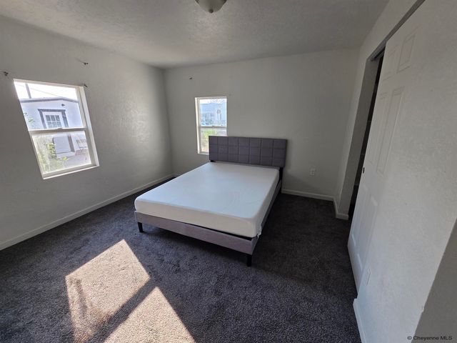 817 W 9TH ST, Cheyenne, WY 82001