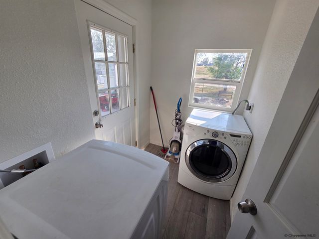 817 W 9TH ST, Cheyenne, WY 82001