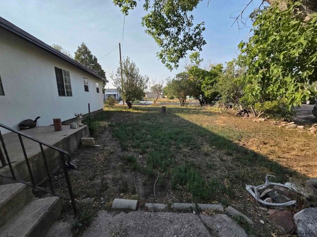 817 W 9TH ST, Cheyenne, WY 82001