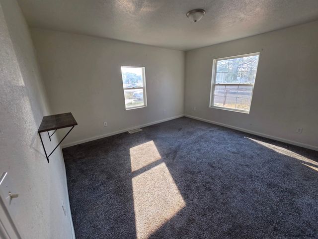 817 W 9TH ST, Cheyenne, WY 82001