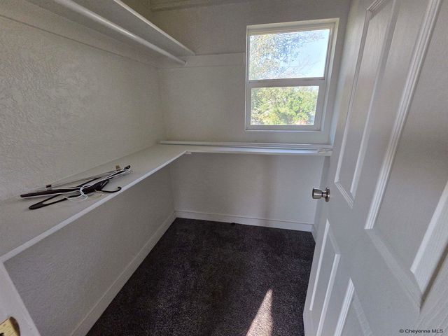 817 W 9TH ST, Cheyenne, WY 82001