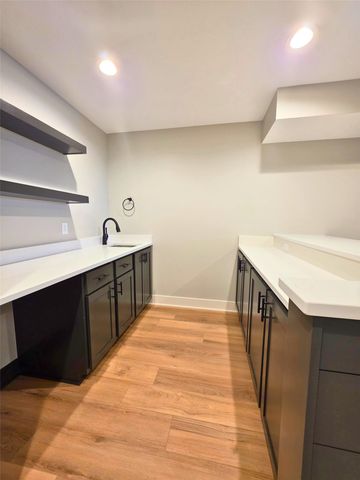 2308 N 7th Street, Indianola, IA 50125