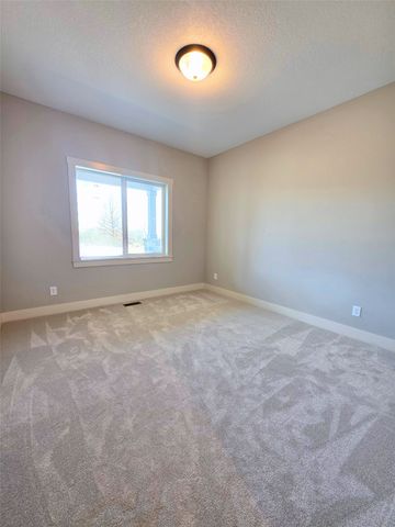 2308 N 7th Street, Indianola, IA 50125