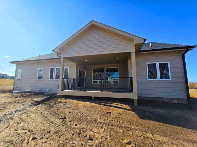 2308 N 7th Street, Indianola, IA 50125