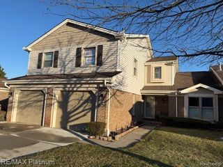 674 Summit Ridge Drive, Milford Village, MI 48381