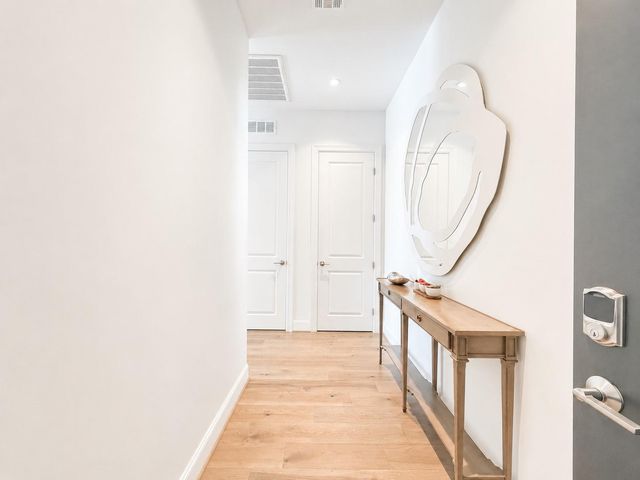1211 Caroline Street 1608, Houston, TX 77002