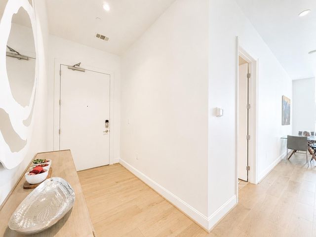 1211 Caroline Street 1608, Houston, TX 77002