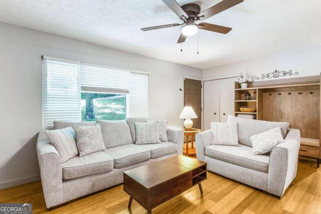 482 Shady Lane Circle, Canton, GA 30115