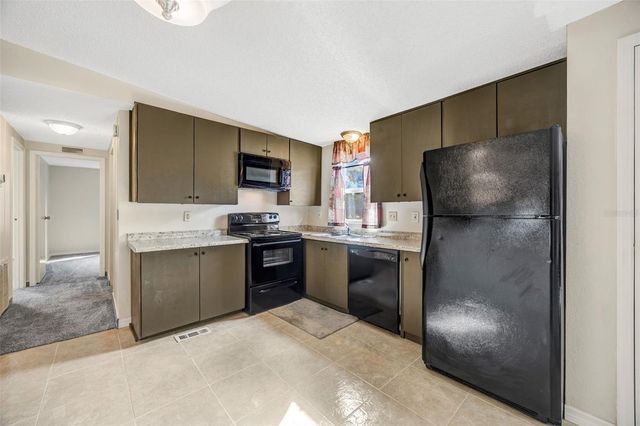 15615 WILLOWDALE ROAD, Tampa, FL 33625