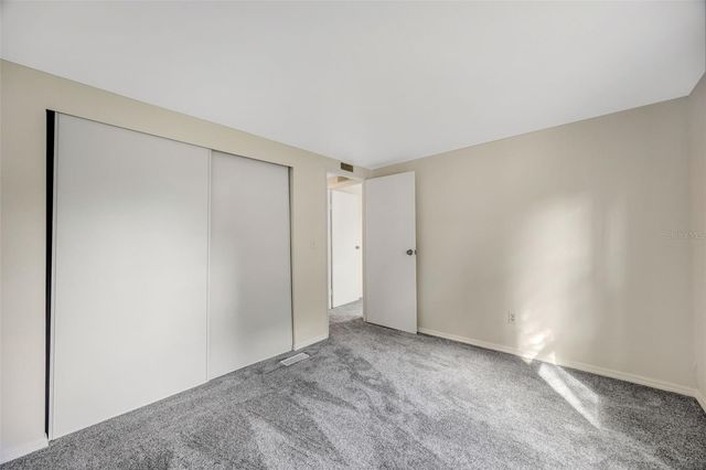 15615 WILLOWDALE ROAD, Tampa, FL 33625