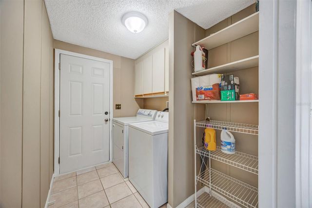 15615 WILLOWDALE ROAD, Tampa, FL 33625