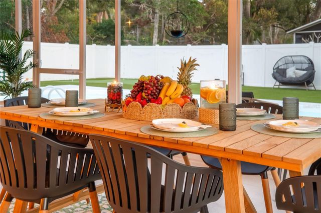 1215 E NORTH STREET, Tampa, FL 33604