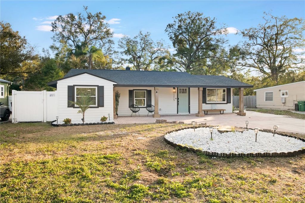 1215 E NORTH STREET, Tampa, FL 33604