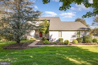 1523 RIDGE RD, Elizabethtown, PA 17022