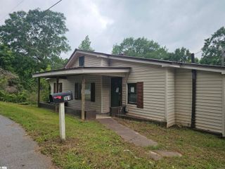 201 Hunters Court, Laurens, SC 29360