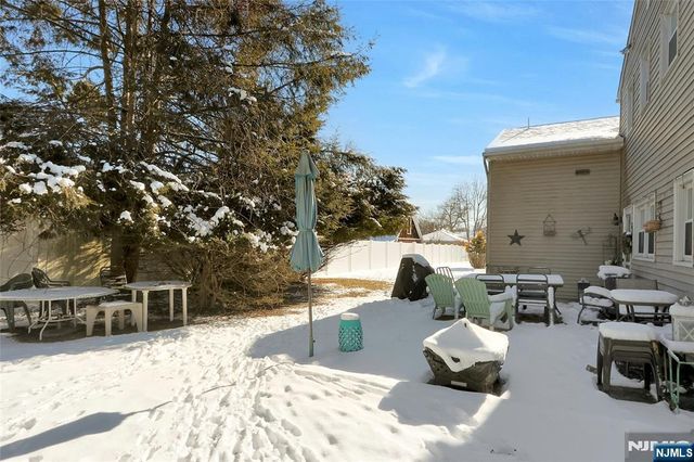 236 Oak Avenue, River Vale, NJ 07675