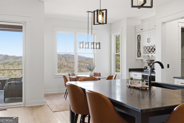 154 Brenary Drive, Lakemont, GA 30552