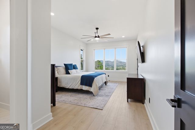 154 Brenary Drive, Lakemont, GA 30552