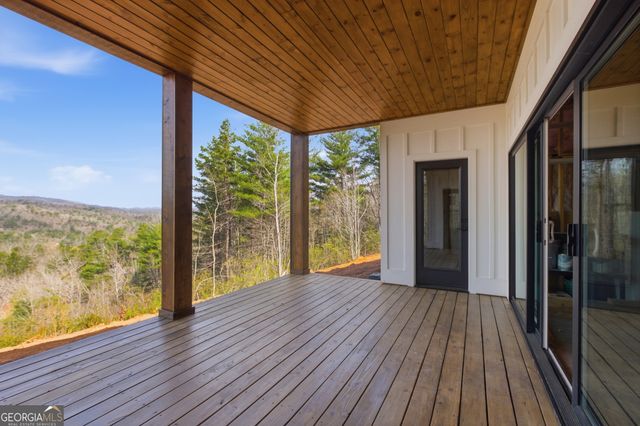 154 Brenary Drive, Lakemont, GA 30552