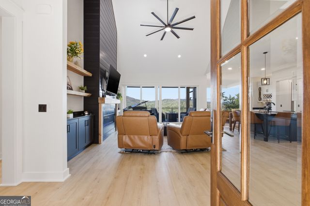 154 Brenary Drive, Lakemont, GA 30552