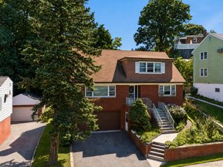 172 Park Hill Avenue, Yonkers, NY 10705
