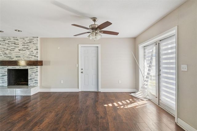 7703 17TH AVENUE NW, Bradenton, FL 34209