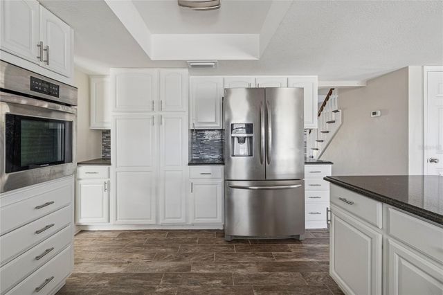 7703 17TH AVENUE NW, Bradenton, FL 34209