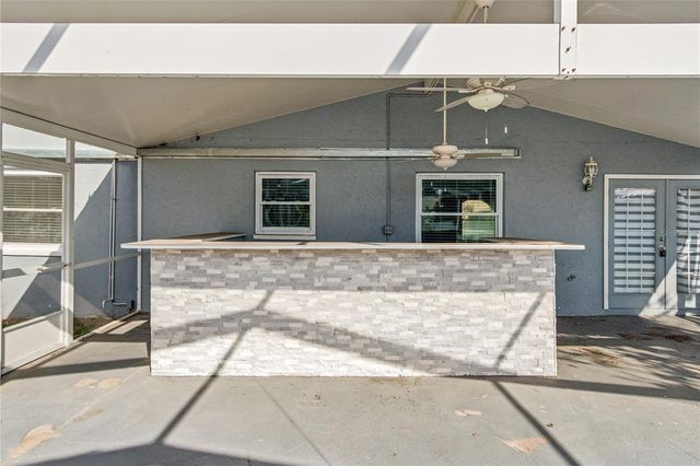 7703 17TH AVENUE NW, Bradenton, FL 34209