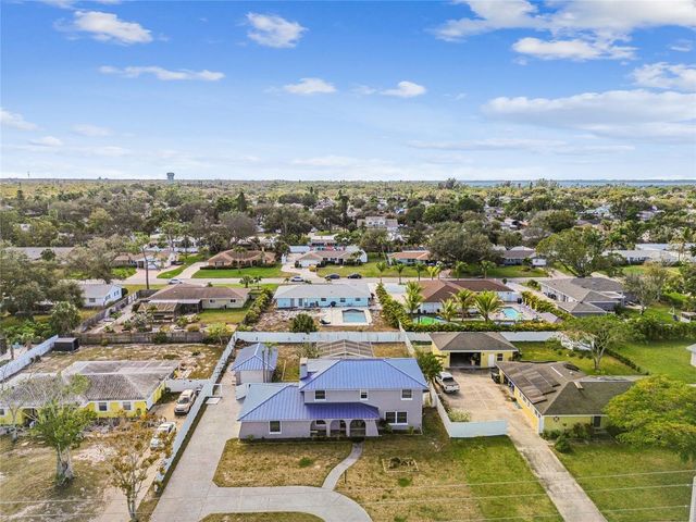 7703 17TH AVENUE NW, Bradenton, FL 34209