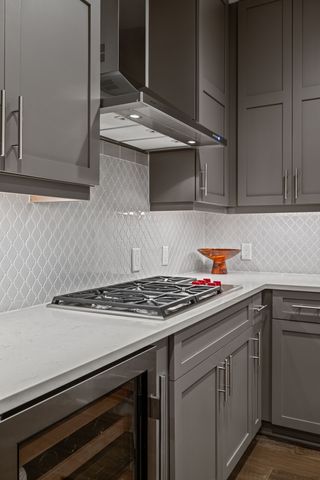 20 Rutledge St Apt 606, Nashville, TN 37210