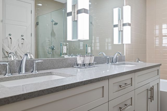 20 Rutledge St Apt 606, Nashville, TN 37210