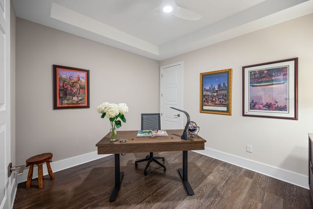 20 Rutledge St Apt 606, Nashville, TN 37210