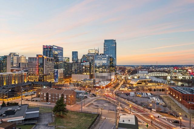 20 Rutledge St Apt 606, Nashville, TN 37210