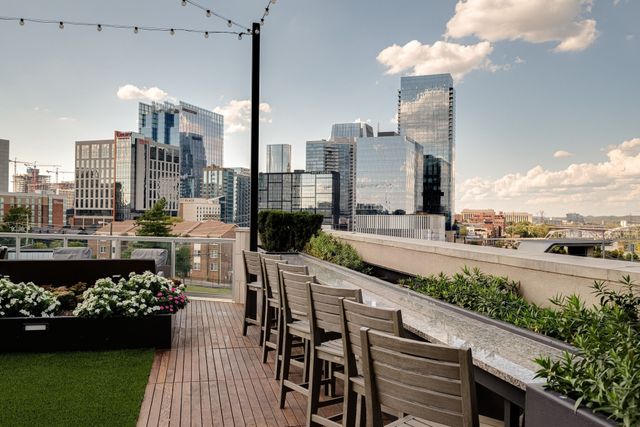 20 Rutledge St Apt 606, Nashville, TN 37210