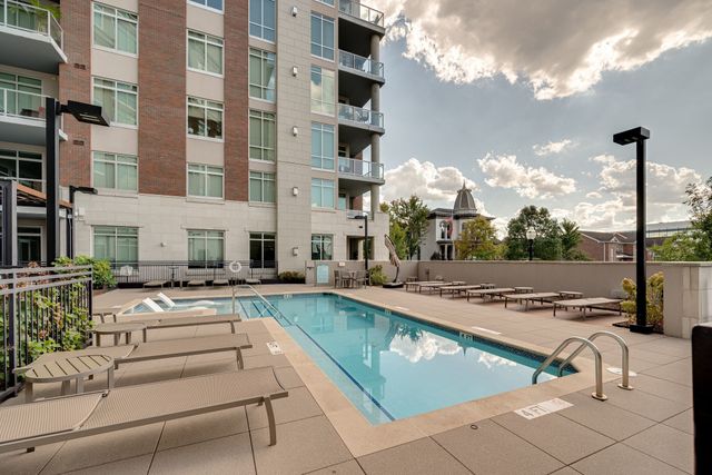 20 Rutledge St Apt 606, Nashville, TN 37210