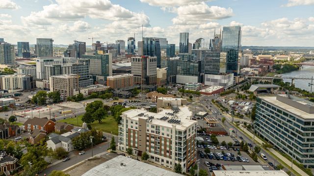 20 Rutledge St Apt 606, Nashville, TN 37210